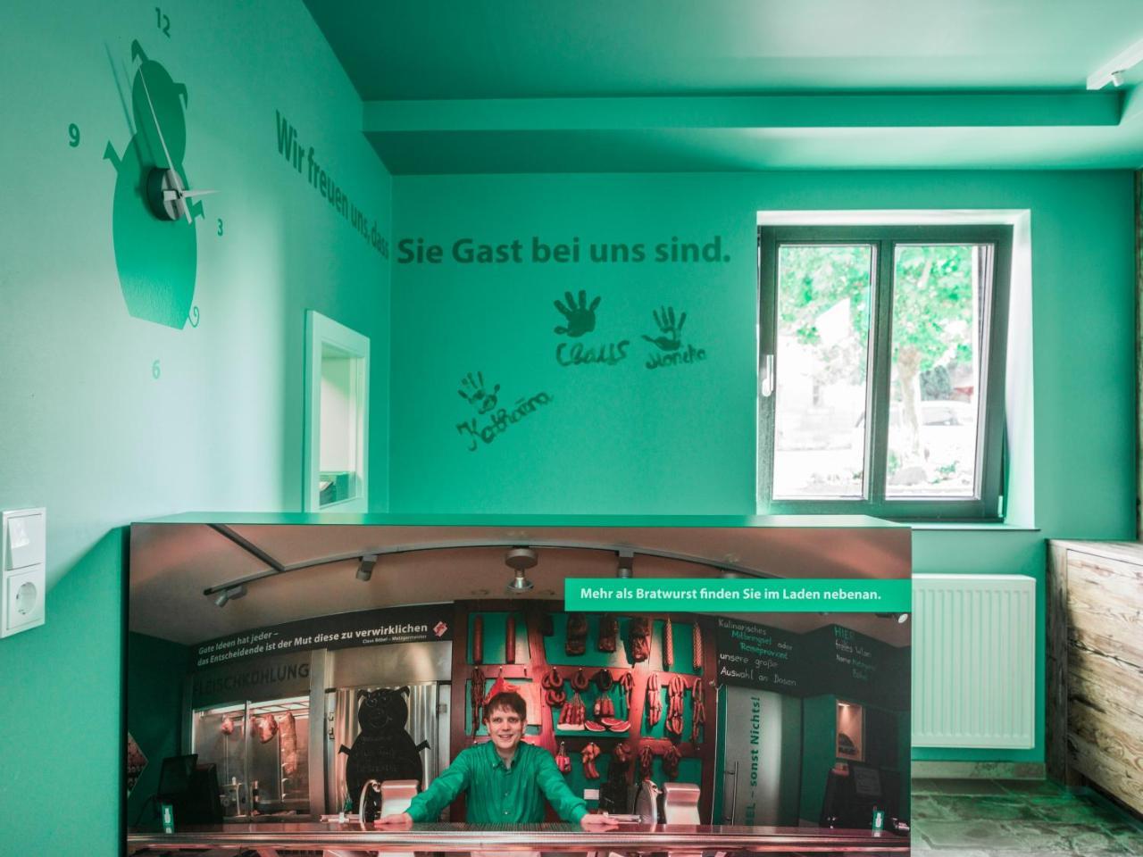 BRATWURSThotel Georgensgmund Buitenkant foto