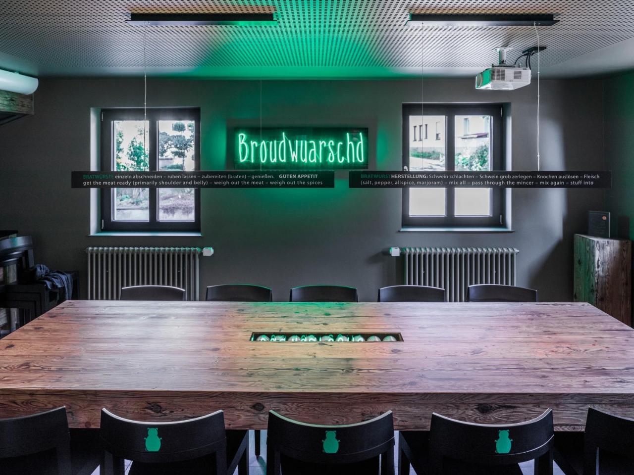 BRATWURSThotel Georgensgmund Buitenkant foto