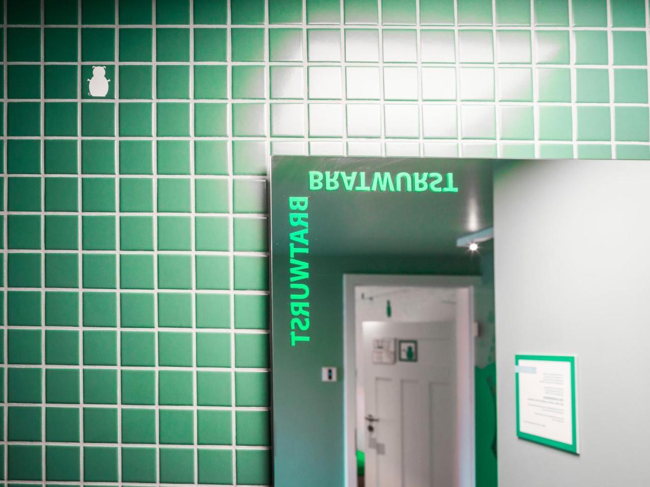 BRATWURSThotel Georgensgmund Buitenkant foto