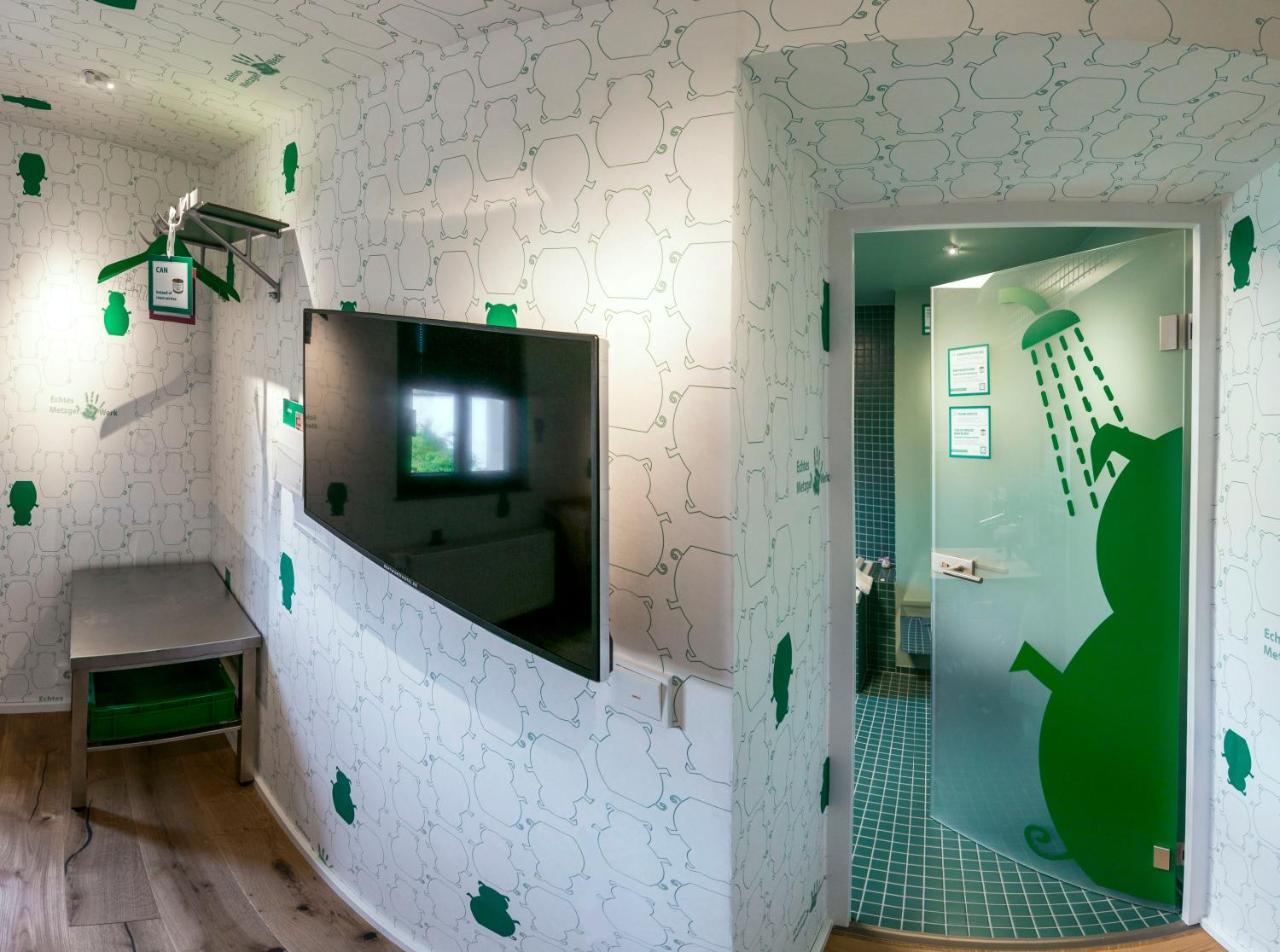 BRATWURSThotel Georgensgmund Buitenkant foto